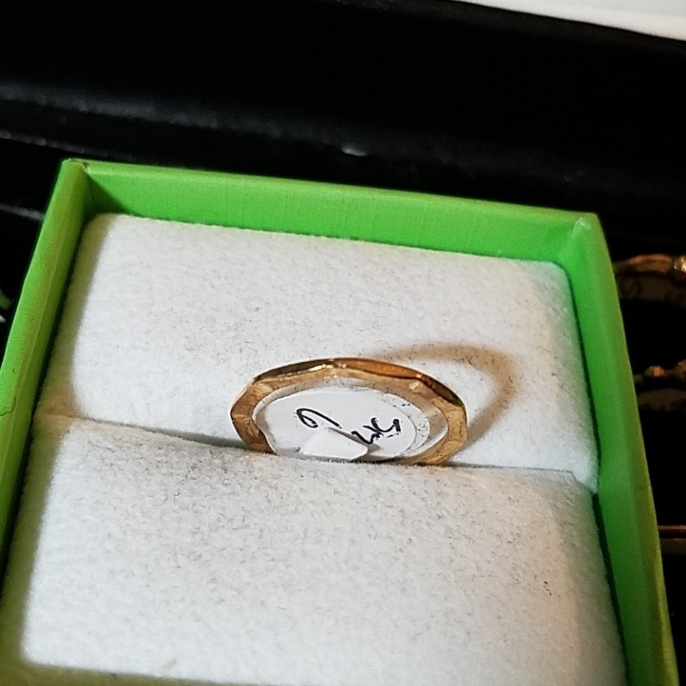 Band Gold Tone Size 6